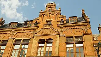 Les étages de l'immeuble