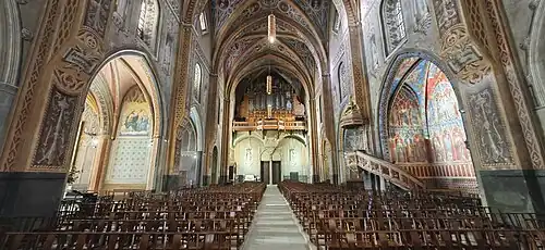 Le grand orgue depuis la nef