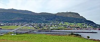 Nerlandsøya et le pont d'accès