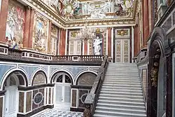 La réplique de l'escalier des Ambassadeurs.