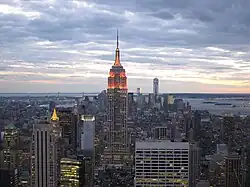 L'Empire State Building depuis le Rockefeller Center.
