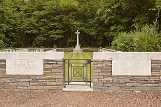 Nieppe Bois (Rue du Bois) British Cemetery.