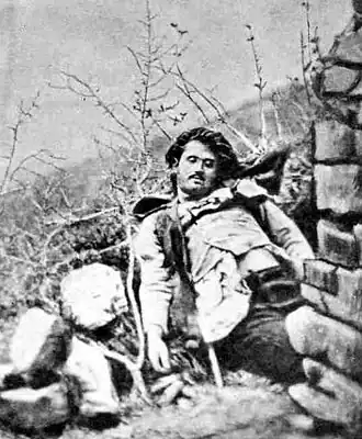 Cadavre du hors-la-loi Ninco Nanco, peu après son exécution par la Garde nationale d’Avigliano le 13 mars 1864.