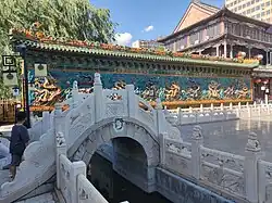 Le mur aux 9 dragons