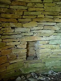 Intérieur de la cadole du plateau de Blu.