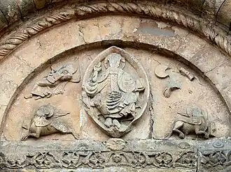 Tympan du portail de la collégiale Saint-Nicolas