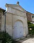 Porche de la ferme du marquisat de Nointel, près de la mairie.