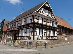 Maison à colombages (1818).