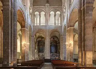 Croisillon nord du transept.
