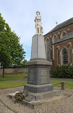 Le monument aux morts.