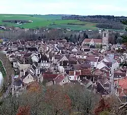 Village de Noyers (un des « plus beaux villages de France »)