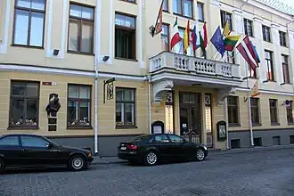 Lai 1, Théâtre de marionnettes et musée NUKU.