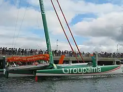 Groupama 2, bateau de Franck Cammas, en 2008 au nouveau port du château