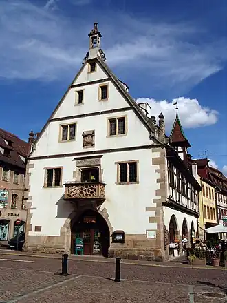 Halle aux blés (XVIe et XVIIe&nbsp;siècles).