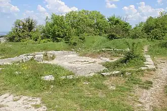 Ruines de l'église octogonale classées,
