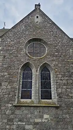 Un oculus de l'église Saint-Laurent.