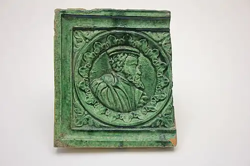 Carreau de poêle avec portrait de l'empereur Charles V, probablement en Haute-Autriche, années 1520