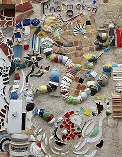 Détail d'un mur, rue Benoît Malon.