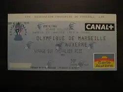 Plan serré sur le ticket.