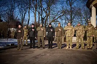 Cérémonie mémorielle en 2024 avec Valeri Zaloujny, Oleksiy Danilov, Kyrylo Boudanov, Vassyl Maliouk, Ihor Klymenko, Andryi Yermak, Roman Machovets et le président Volodymyr Zelensky.