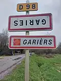 Panneau retourné à Gariès, dans le Tarn-et-Garonne (Occitanie)