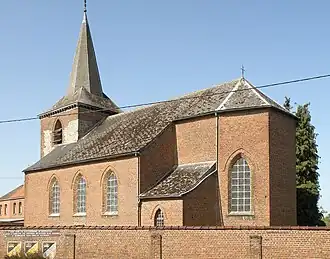 Église Saint-Pierre, nef et chevet.