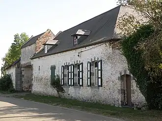 Ancienne ferme rue de l’Abreuvoir no&nbsp;17-21.