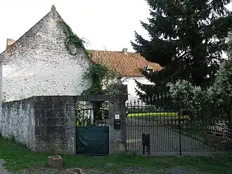 Grillage d’entrée de la ferme rue Général Cochez no&nbsp;8.
