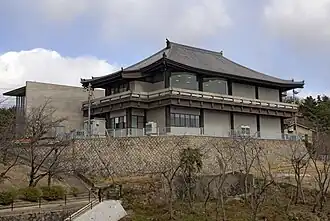 Bâtiment principal.