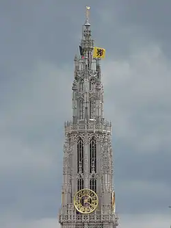 La tour nord de Notre-Dame d'Anvers est la seule qui soit actuellement achevée, mais moins haute que prévu, avec « seulement » 123&nbsp;m.