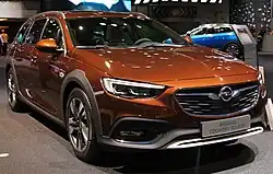 Insignia Country Tourer (2017–2020)