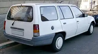 Opel Kadett E break Caravan (arrière)