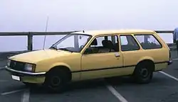 Opel Rekord Caravan, trois portes (1977–1981, avant le lifting)