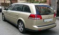 Opel Vectra Caravan (2003–2005)