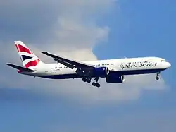 Boeing 7600 aux couleurs d'OpenSkies, en approche finale à l'aéroport de Newark-Liberty.
