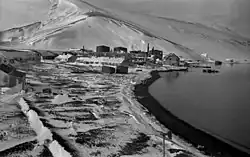 Base britannique sur la baie des baleiniers en 1945.