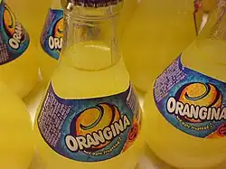 Bouteilles de la marque Orangina.