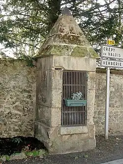 Ancienne fontaine.