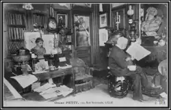 Oscar Petit à son domicile 122 rue nationale après 1918