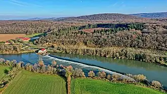 Le barrage d'Arenthon et la centrale hydroélectrique.