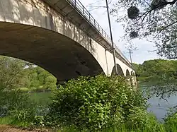 Osselle-RoutelleLe pont sur le Doubs
