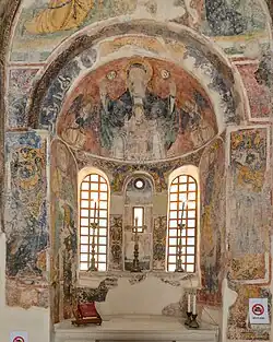 Choeur de l'église San Pietro.