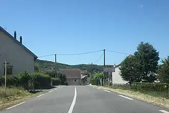 Entrée du village sur la RD 459
