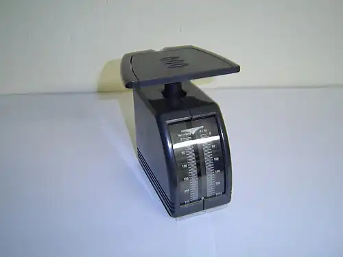 Pèse-lettre moderne.