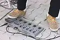 Korg AX1000G, multieffet lancé en 2000 et doté d'une pédale d'expression.