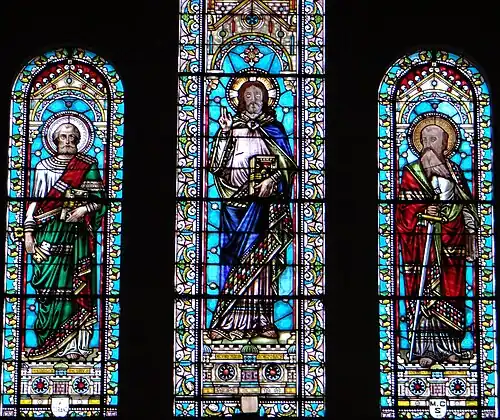 Les vitraux du chevet.