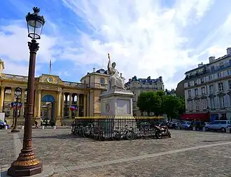 La place du Palais-Bourbon (2011).