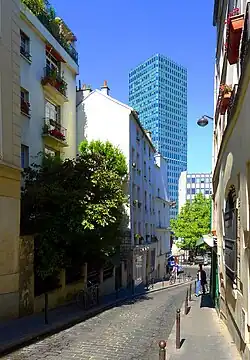 La descente de la rue vers la place Jussieu.