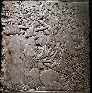 photo d'un bloc sculpté