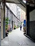 Passage du no&nbsp;9 en direction du boulevard de la Bastille.